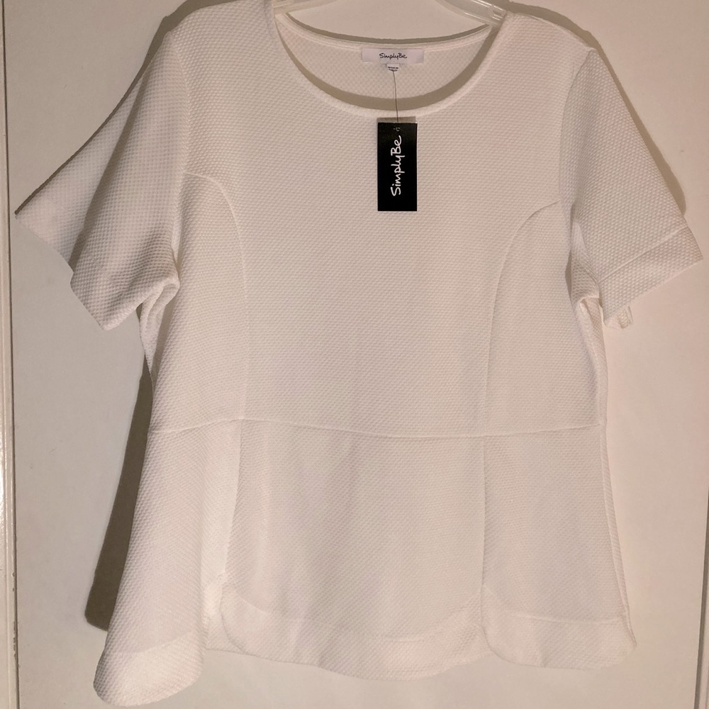 Simply Be - White waffle fabric top w/ scalloped front hem